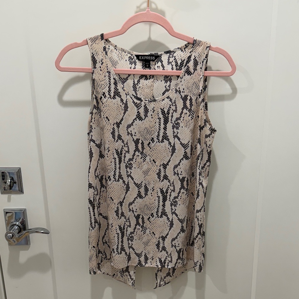 Express Snake-Print Sleeveless Top in Beige and Black with Split Back